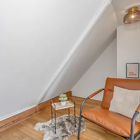 Namaste Homes - Ferienwohnung Mit Dachterrasse Bad Windsheim Exterior foto