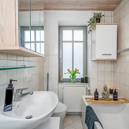 Namaste Homes - Ferienwohnung Mit Dachterrasse Bad Windsheim Exterior foto